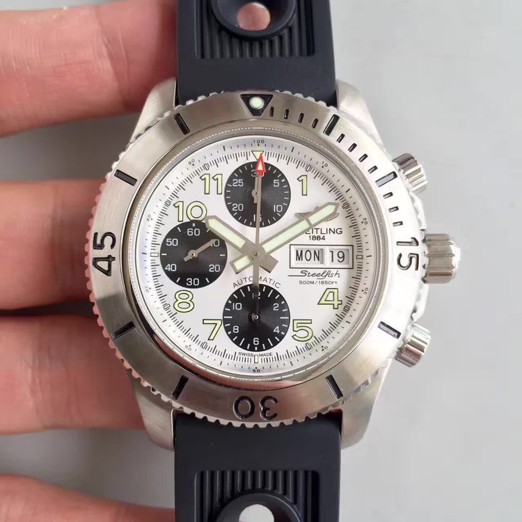 HC공장 브라이틀링 스틸피쉬 크로노그래프 스틸 팬더다이얼 Breitling Steelfish Chronograph SS/White PANDA Dial