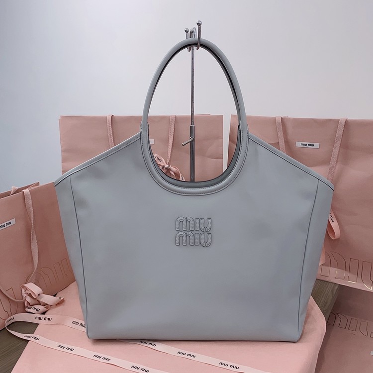 미우미우 토트백 5BG276