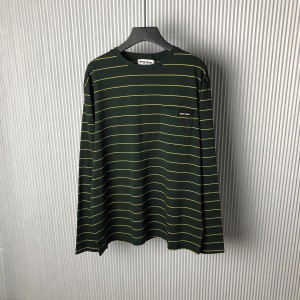미우미우 티셔츠